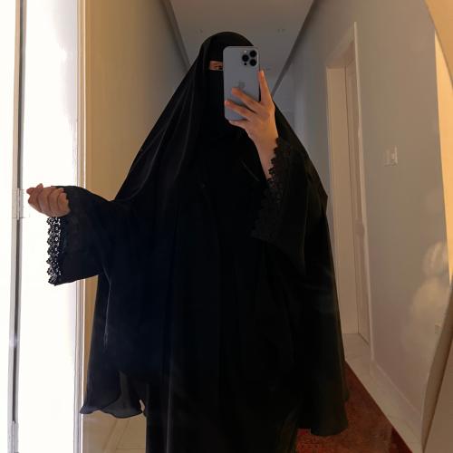 Qatari veil