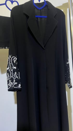 Pearl abaya