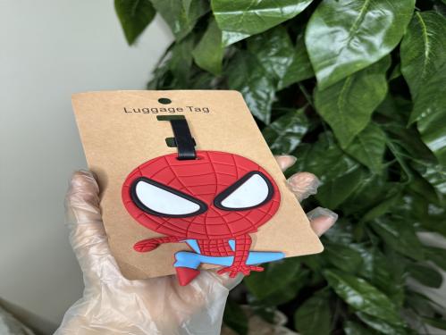 علامة حقيبة سفر سبيدرمان