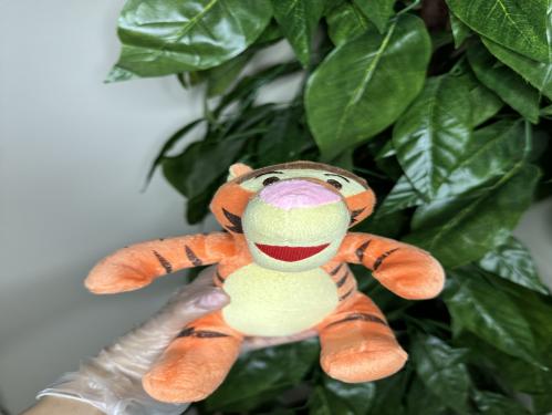 دمية النمر البرتقالي