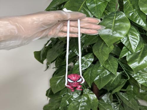 تعليقة سيارة سبيدرمان