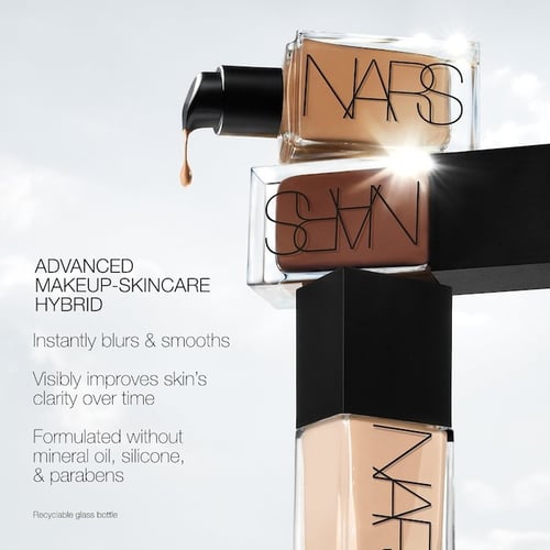 NARS Light Reflecting Advanced Skincare Foundation...