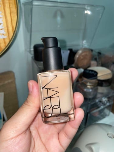 SHEER GLOW FOUNDATION PUMP