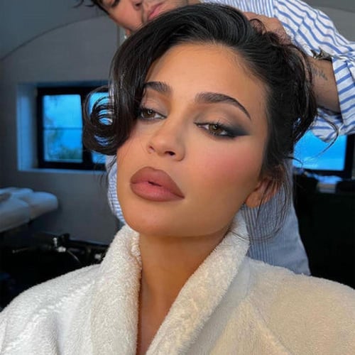 KYLIE Cosmetics pressed blush powder - winter kiss...