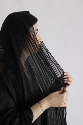 طرحه شيفون بـ لمعه اسود