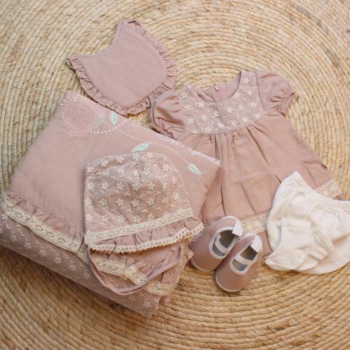 طقم 7 قطع بناتي بتصميم فرنسي وكلاسيكي