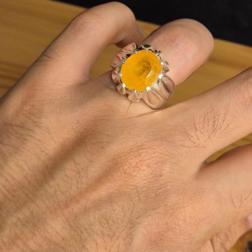 عشاق الفخامة والاناقة خاتم ياقوت اصفر فاخر صياغة ح...