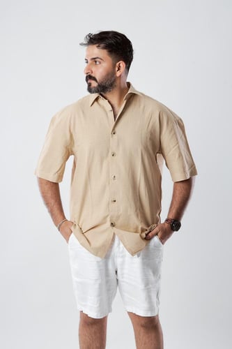 قميص بكم قصير لنن طبيعي