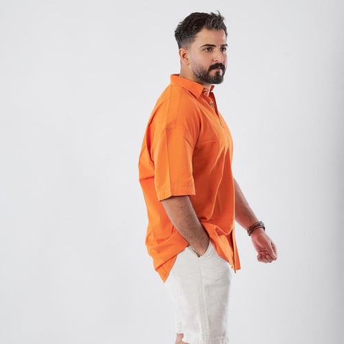 قميص بكم قصير لنن طبيعي