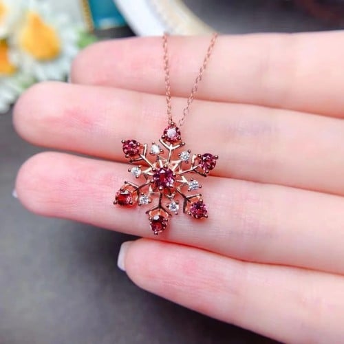 قلادة فضة مطلية ذهب مترج بحجر التنزانيت