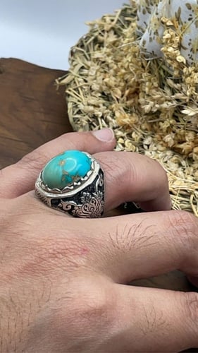 خاتم فيروزي نشابوري بعروق الذهبية