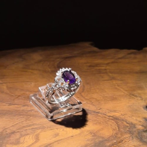 خاتم فضة بحجر الاماتست الجمشت مطعم بالزركون سويسري