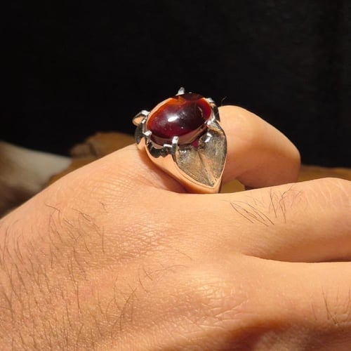 خاتم عقيق يماني كرزي مزعفر على صياغه حماده vip يدو...