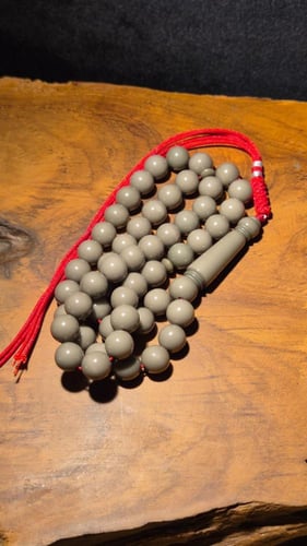 سبحة بلاكيت 51خرزة لون مميز وجميل