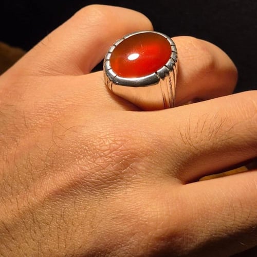 خاتم عقيق يماني احمر زجاجي على صياغه يدوية فاخرة