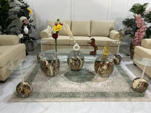 طقم طاولة رخام صناعي مع 4 خدمة