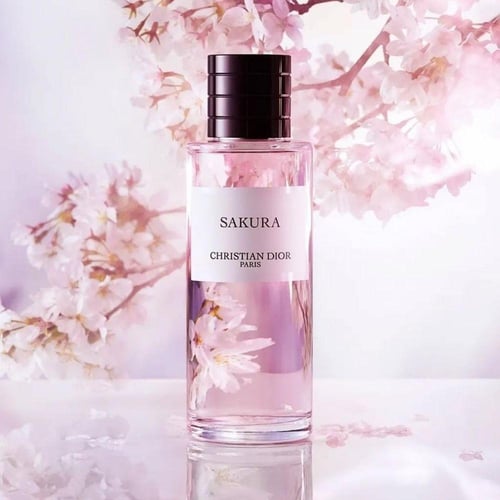 عطر ديور ساكورا النسائي أو دو بارفيوم 200مل – Dior...