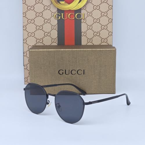 نظارات قوتشي مع الملحقات