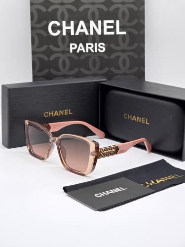 نظارات شانيل مع الملحقات