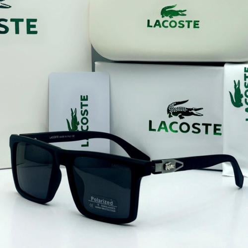 نظارات لاكوست مع الملحقات