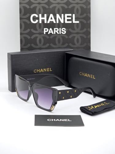 نظارات شانيل مع الملحقات