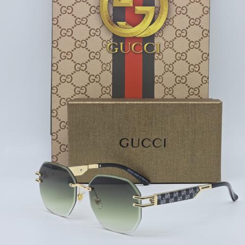 نظارات قوتشي مع الملحقات