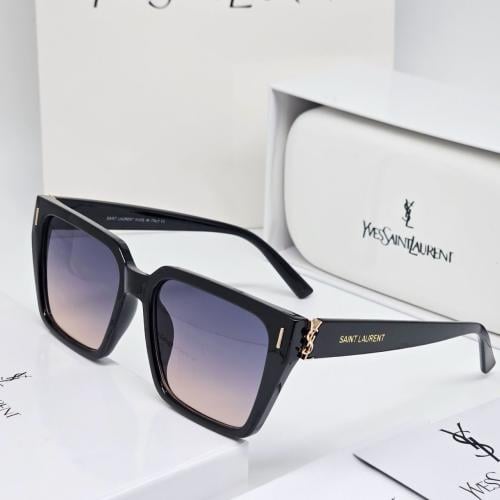 نظارات سان لورانا مع الملحقات