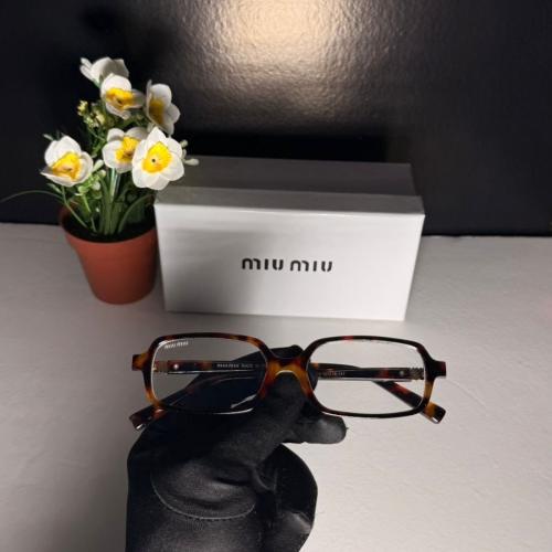 نظارات مياو مياو