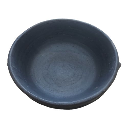 مغش فخار يمني اسود يتحمل الحرارة العالية على الفرن...