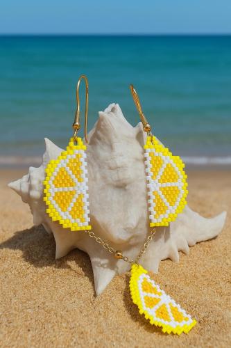 طقم سلسلة وحلق ليمون