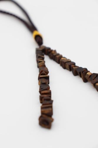 تعليقة عود السيارة