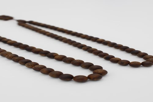 سبحة العود الفاخرة ١٠ مل