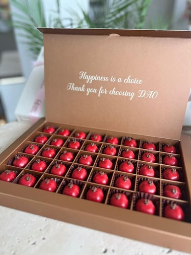 علبة شوكولاتة الرمان