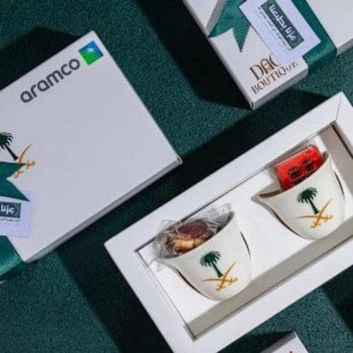 10 علب هدية الفناجين القهوة بشعار السيفين و النخله