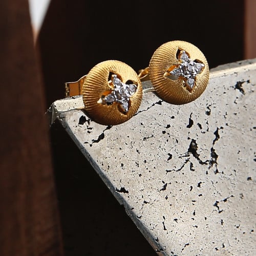 حلق ڤنتچ دائري بتصميم يدوي إيطالي، مطعّم بالزركون...