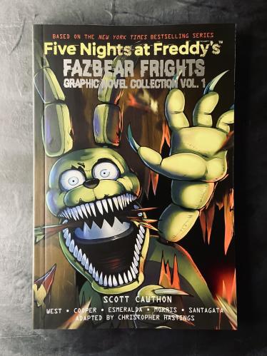 ‎مجلد فناف Five Nights at Freddy's #1: Fazbear Fri...