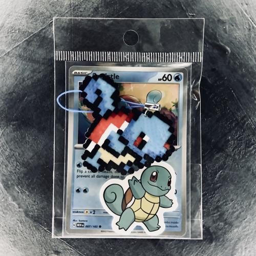 ميدالية سكويرتل صناعة يدوية Squirtle Retro Pixel K...