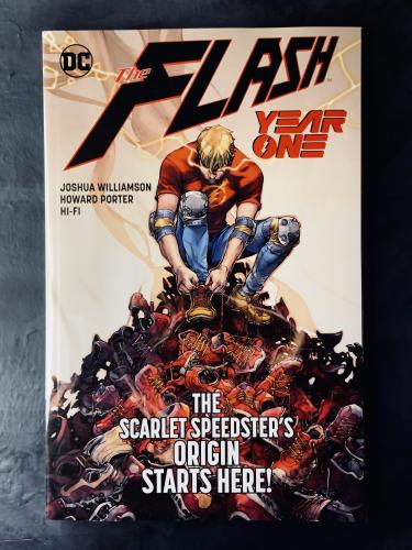 ‎مجلد كوميك دي سي ذا فلاش The Flash: Year One