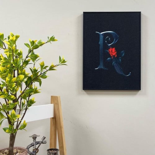 لوحة خشبية باطار لحرف R