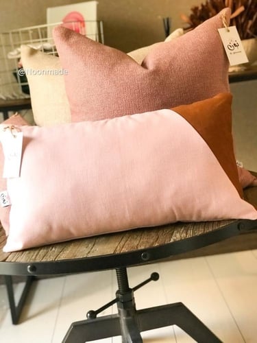 غطاء وسادة اللوتس محبوكة