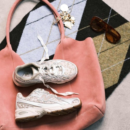 New balance 740 shose- بيج