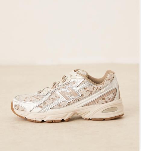 New balance 740 shose- بيج