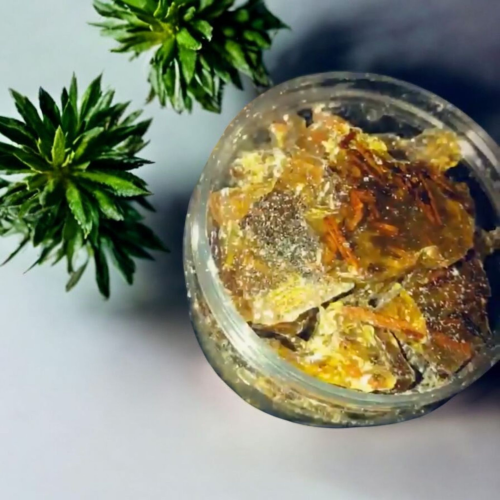 بخور مستكه مع عود الصندل المعطر