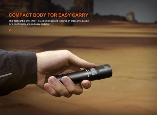 كشاف عقارب SU15R بالأشعة فوق البنفسجية UV من فينيك...