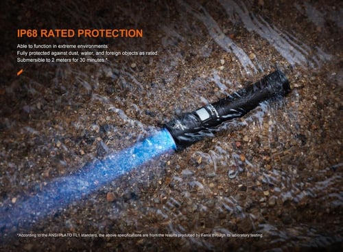 كشاف عقارب SU15R بالأشعة فوق البنفسجية UV من فينيك...