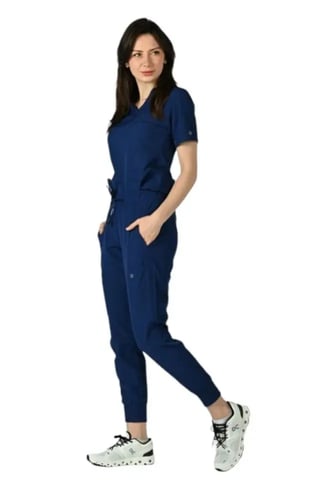 باكج فوتشر الاقتصادي – 2 لابكوتات + سكرب نسائي