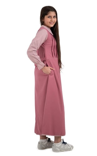 مريول ابتدائي لون لحمي ياقة قلاب لونا | مريولي أحل...