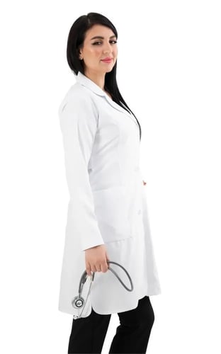 باكج 1 - 3 لابكوتات طبية نسائية لون أبيض