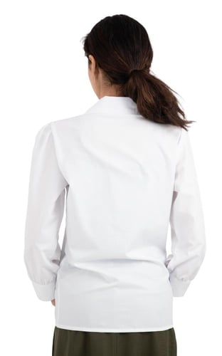 بلوزة مريول لون أبيض ياقة قلاب كبيرة كوري | مريولي...