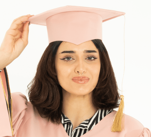 كاب تخرج مطرز عملي مثلث | مريولي أحلا